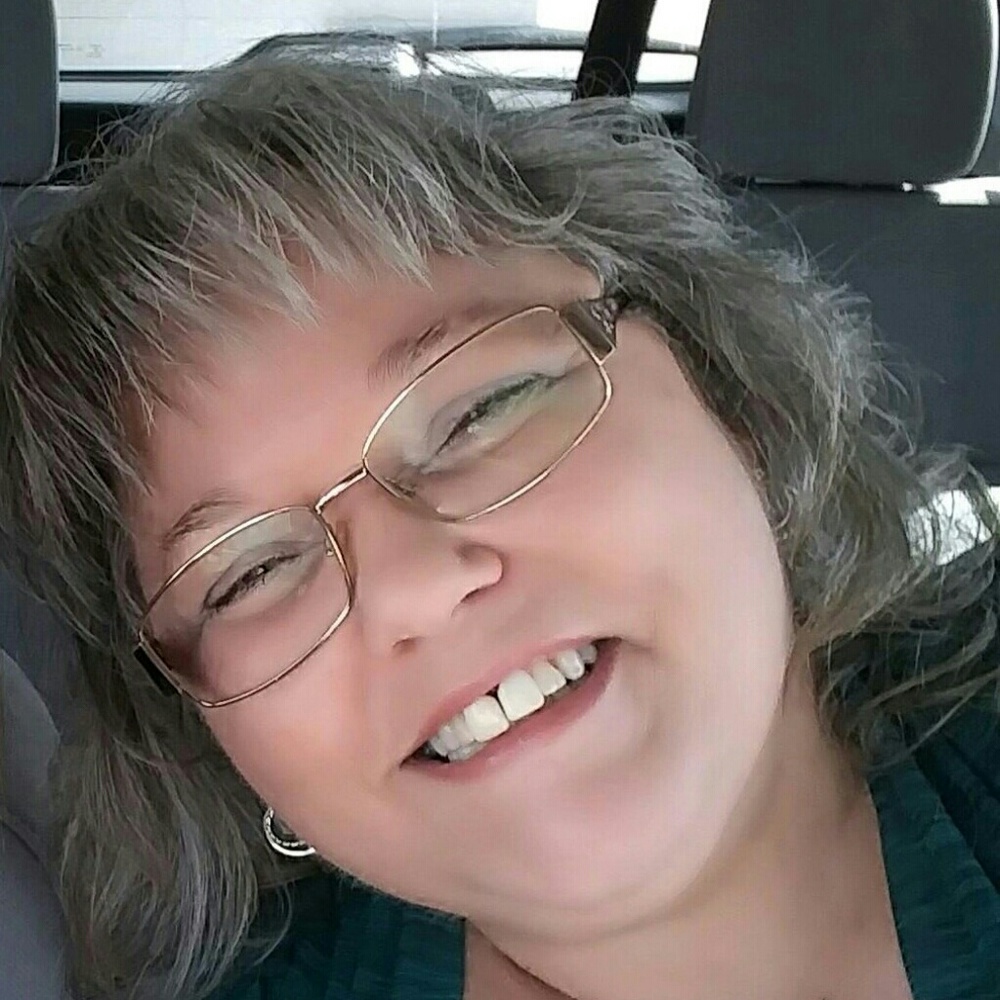 Meet your Posher, Debra